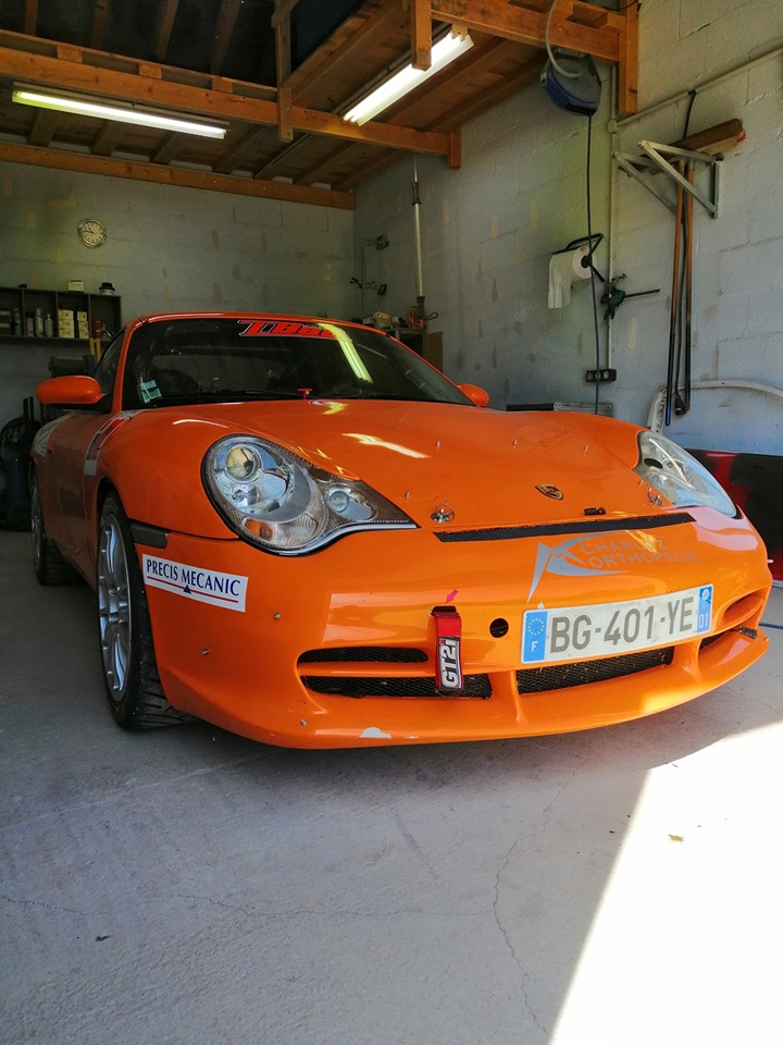 Porsche orange